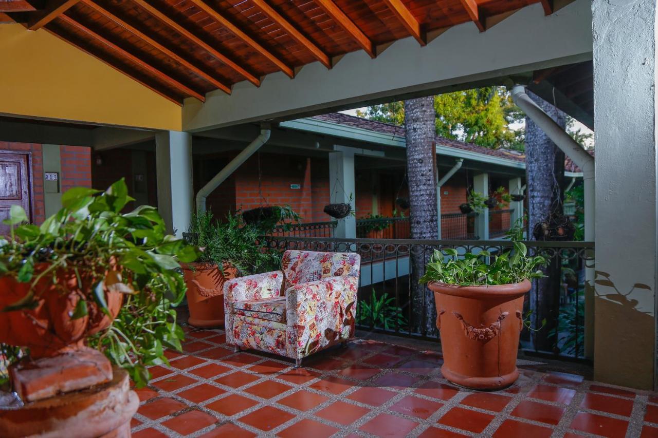 Hotel Y Restaurante Meson Del Gitano Caucasia Exteriér fotografie