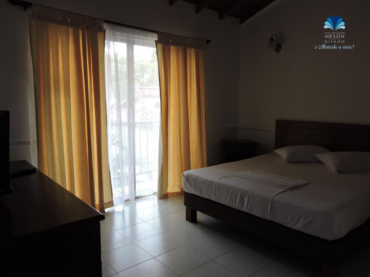 Hotel Y Restaurante Meson Del Gitano Caucasia Pokoj fotografie