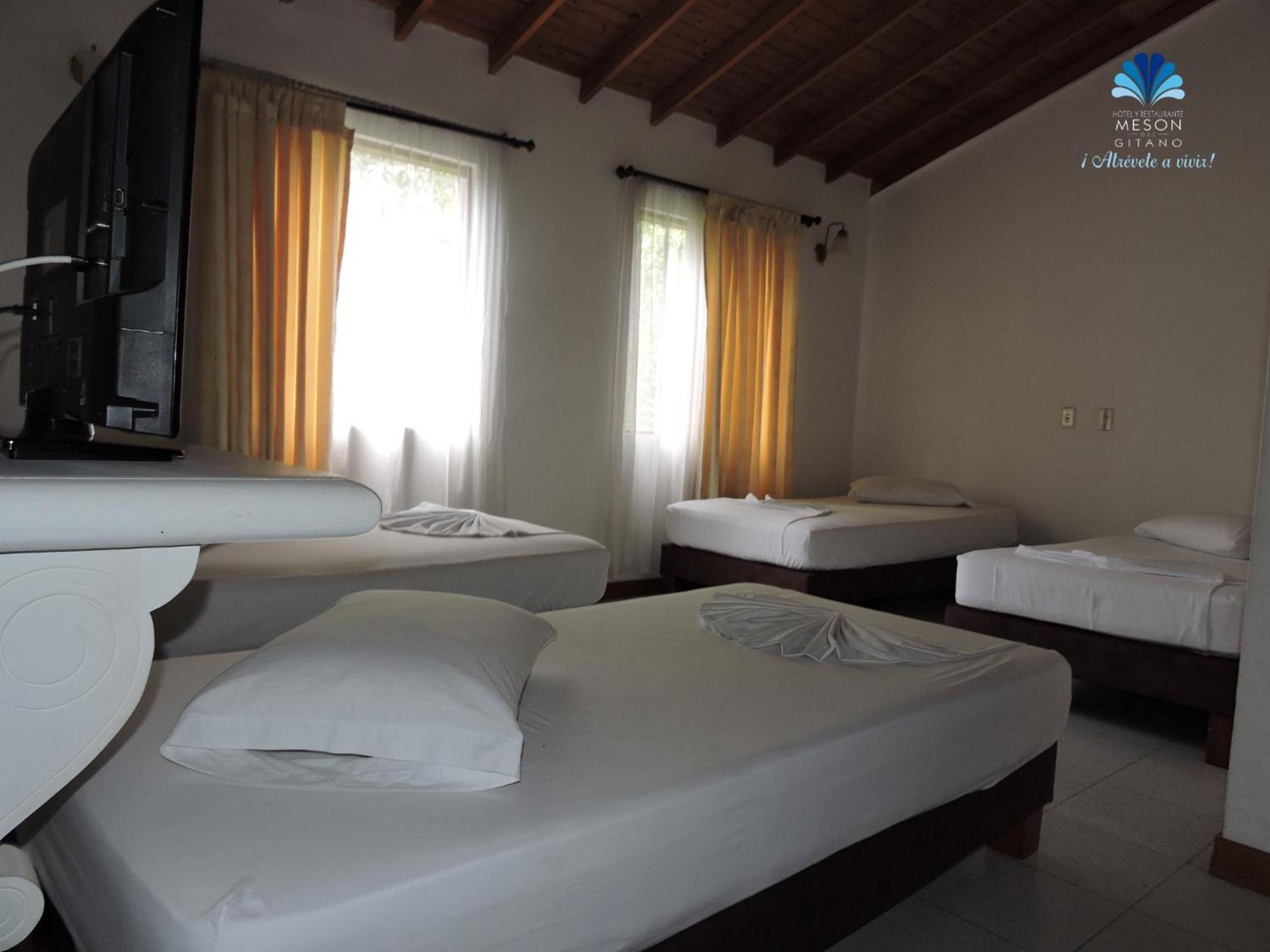 Hotel Y Restaurante Meson Del Gitano Caucasia Pokoj fotografie