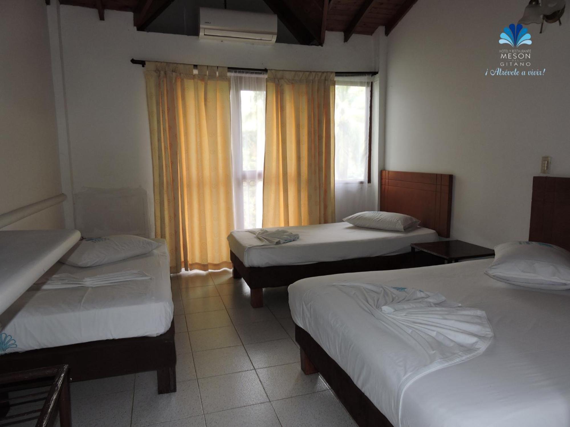 Hotel Y Restaurante Meson Del Gitano Caucasia Pokoj fotografie