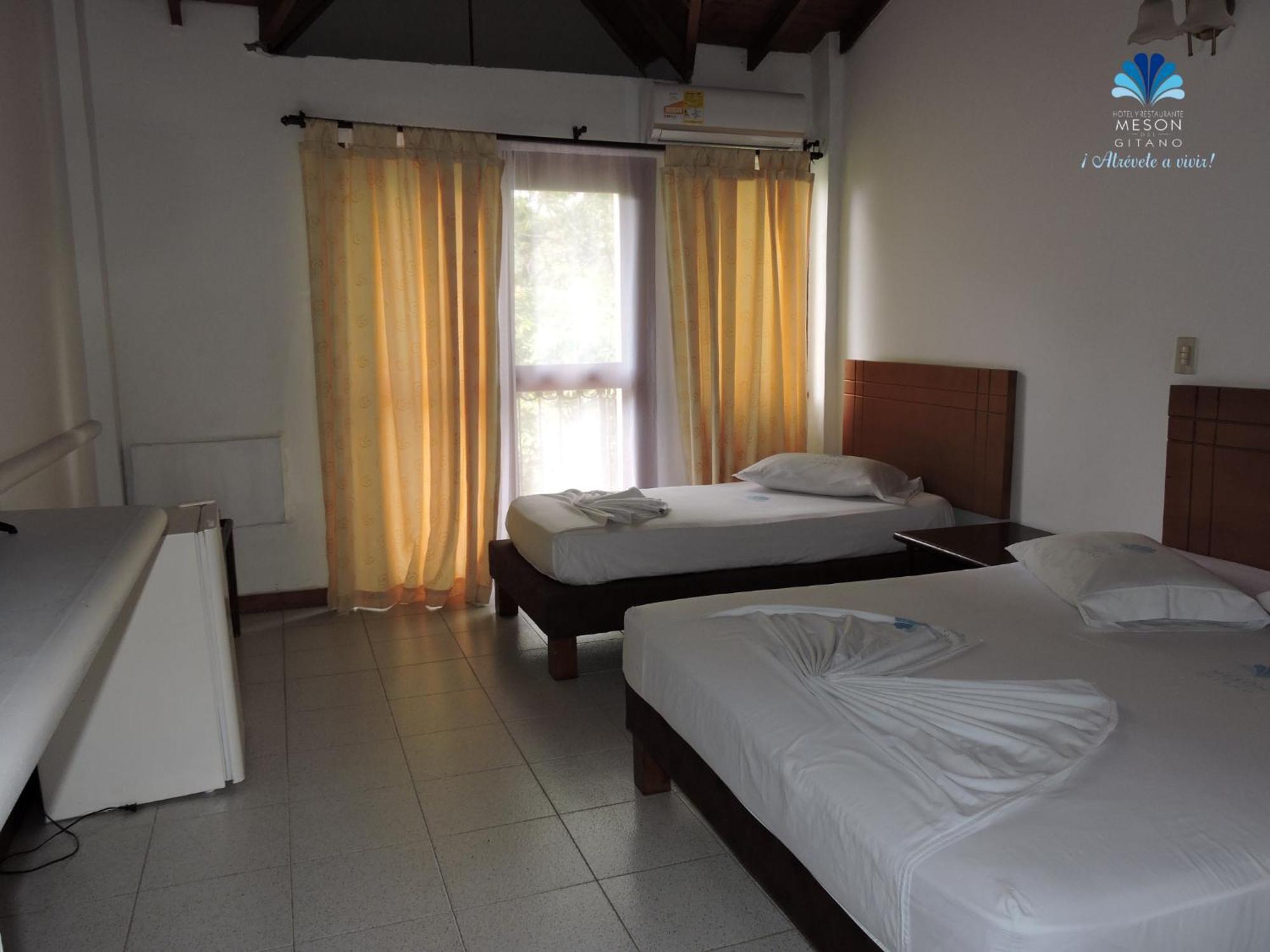 Hotel Y Restaurante Meson Del Gitano Caucasia Pokoj fotografie